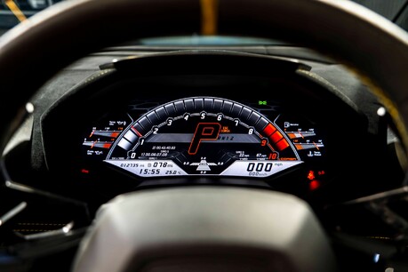 Lamborghini Huracan LP 640-4 PERFORMANTE SPYDER. COMFORT SEATS. LIFT SYSTEM. CARPLAY 28