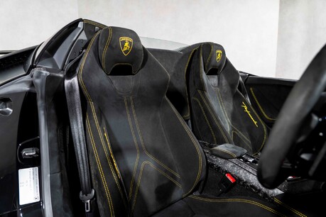 Lamborghini Huracan LP 640-4 PERFORMANTE SPYDER. COMFORT SEATS. LIFT SYSTEM. CARPLAY 15