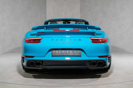 Porsche 911 TURBO S. SPORTS CHRONO. PCCB. HEATED SPORTS SEATS. BOSE. CARPLAY. 5