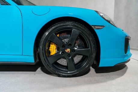 Porsche 911 TURBO S. SPORTS CHRONO. PCCB. HEATED SPORTS SEATS. BOSE. CARPLAY. 11