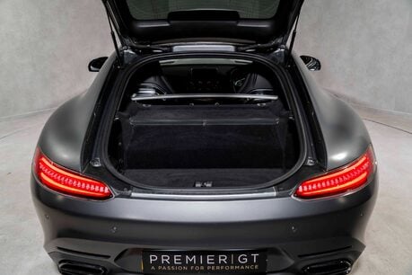 Mercedes-Benz Amg GT S EDITION 1. 1 OF 375. AERODYNAMIC PACKAGE. CARBON ROOF. 38