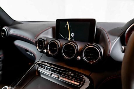 Mercedes-Benz Amg GT S EDITION 1. 1 OF 375. AERODYNAMIC PACKAGE. CARBON ROOF. 22