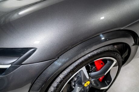 Ferrari Purosangue HISTORIC PAINT. AIRBRUSHED SHIELDS. CARBON INT/EXT PACK. PANO ROOF. 16