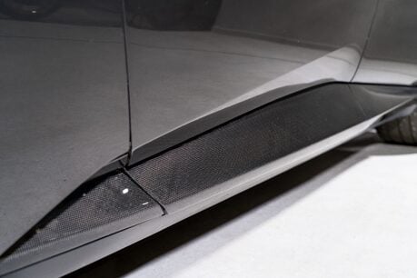 Ferrari Purosangue HISTORIC PAINT. AIRBRUSHED SHIELDS. CARBON INT/EXT PACK. PANO ROOF. 17