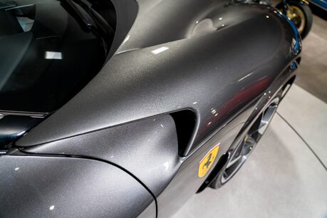 Ferrari Purosangue HISTORIC PAINT. AIRBRUSHED SHIELDS. CARBON INT/EXT PACK. PANO ROOF. 36
