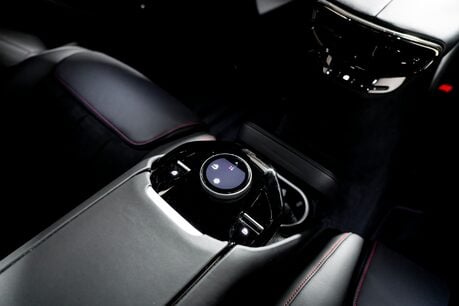 Ferrari Purosangue HISTORIC PAINT. AIRBRUSHED SHIELDS. CARBON INT/EXT PACK. PANO ROOF. 40