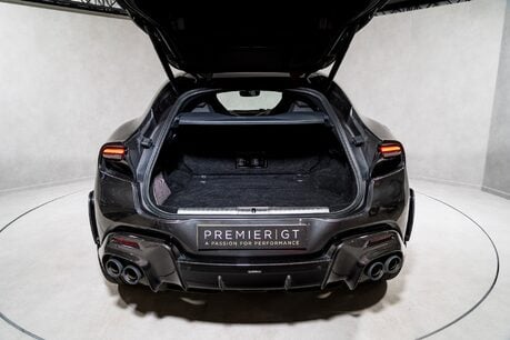 Ferrari Purosangue HISTORIC PAINT. AIRBRUSHED SHIELDS. CARBON INT/EXT PACK. PANO ROOF. 47