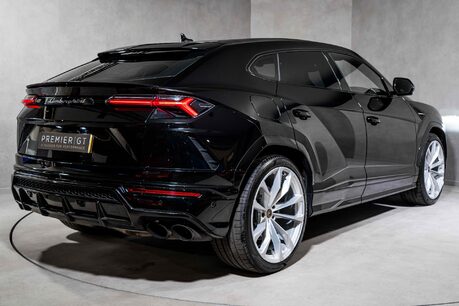 Lamborghini Urus V8. LAMBO WARRANTY UNTIL NOV. ADAS PACK. HEATED, COOLED & MASSAGE SEATS. 4