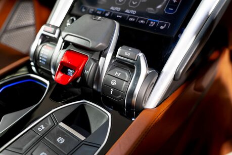 Lamborghini Urus V8. LAMBO WARRANTY UNTIL NOV. ADAS PACK. HEATED, COOLED & MASSAGE SEATS. 30