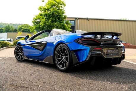McLaren 600LT SPIDER. FULL MSH. WARRANTY. CARBON FIBRE EXT PACK. CERAMIC BRAKES. LIFT 3