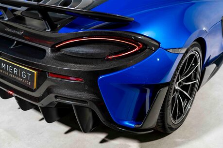 McLaren 600LT SPIDER. FULL MSH. WARRANTY. CARBON FIBRE EXT PACK. CERAMIC BRAKES. LIFT 35