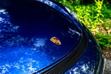 Porsche Cayman GT4 WARRANTY. FULL PSH. 18-WAY ELECTRIC SEATS. CARBON INTERIOR. BOSE 7