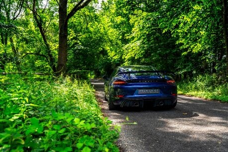 Porsche Cayman GT4 WARRANTY. FULL PSH. 18-WAY ELECTRIC SEATS. CARBON INTERIOR. BOSE 4