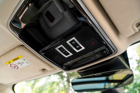 Land Rover Range Rover SDV6 WESTMINSTER EDITION. BLACK PACK. 22S. OPENING PANORAMIC ROOF 24