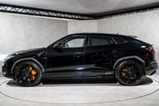 Lamborghini Urus V8 PERFORMANTE. FULL PPF. PANORAMIC ROOF. HEATED, COOLED & MASSAGE SEATS. 8