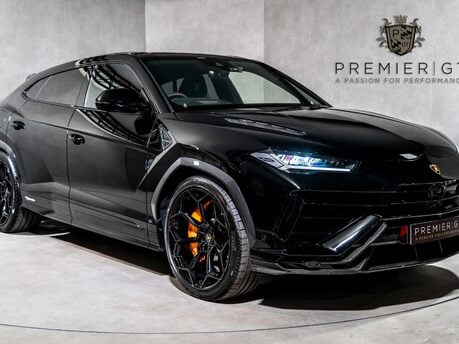 Lamborghini Urus V8 PERFORMANTE. FULL PPF. PANORAMIC ROOF. HEATED, COOLED & MASSAGE SEATS. 
