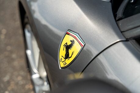 Ferrari 488 Pista FULL FSH. CARBON FIBRE INT & PACK. HISTORIC PAINTWORK. 5
