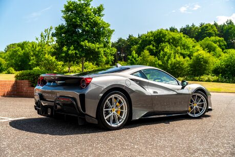 Ferrari 488 Pista FULL FSH. CARBON FIBRE INT & PACK. HISTORIC PAINTWORK. 2