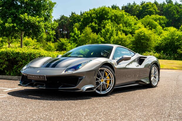 Ferrari 488 Pista FULL FSH. CARBON FIBRE INT & PACK. HISTORIC PAINTWORK. 1