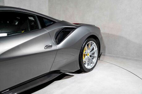 Ferrari 488 Pista FULL FSH. CARBON FIBRE INT & EXT PACK. HISTORIC PAINTWORK. 35