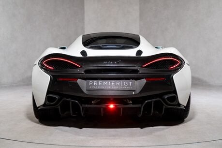 McLaren 570GT V8 SSG. GLASS PANORAMIC ROOF. LIFT SYSTEM. HEATED SEATS. REAR CAMERA. 5