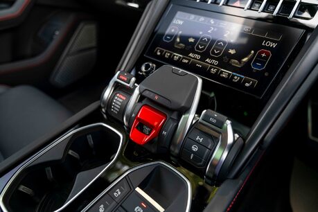Lamborghini Urus V8 S. HEATED, COOLED & MASSAGE SEATS. PANORAMIC ROOF. B&O. TOPAZ FRONT PPF. 12
