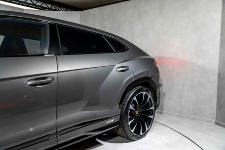 Lamborghini Urus V8 S. HEATED, COOLED & MASSAGE SEATS. PANORAMIC ROOF. B&O. TOPAZ FRONT PPF. 23