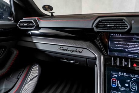 Lamborghini Urus V8 S. HEATED, COOLED & MASSAGE SEATS. PANORAMIC ROOF. B&O. TOPAZ FRONT PPF. 27