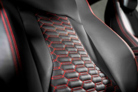 Lamborghini Urus V8 S. HEATED, COOLED & MASSAGE SEATS. PANORAMIC ROOF. B&O. TOPAZ FRONT PPF. 18