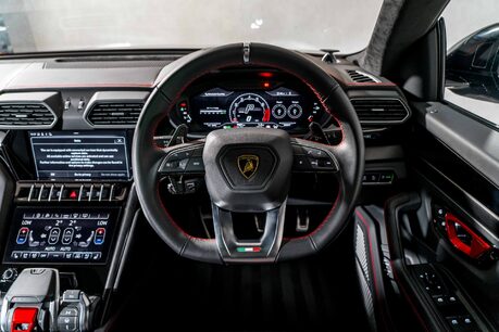 Lamborghini Urus V8 S. HEATED, COOLED & MASSAGE SEATS. PANORAMIC ROOF. B&O. TOPAZ FRONT PPF. 13