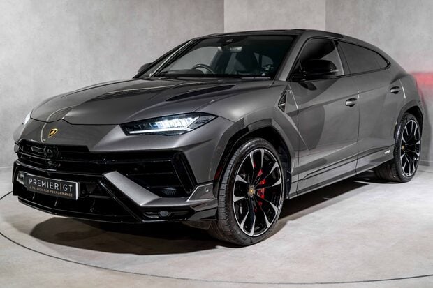 Lamborghini Urus V8 S. HEATED, COOLED & MASSAGE SEATS. PANORAMIC ROOF. B&O. TOPAZ FRONT PPF. 1