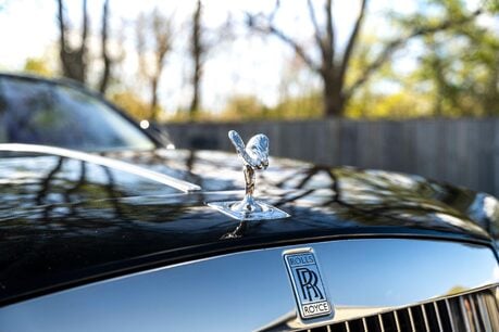 Rolls-Royce Wraith V12. VOSSEN WHEELS. GLASS PANORAMIC ROOF. MASSAGE SEATS. 12