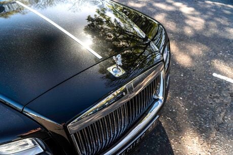 Rolls-Royce Wraith V12. VOSSEN WHEELS. GLASS PANORAMIC ROOF. MASSAGE SEATS. 13