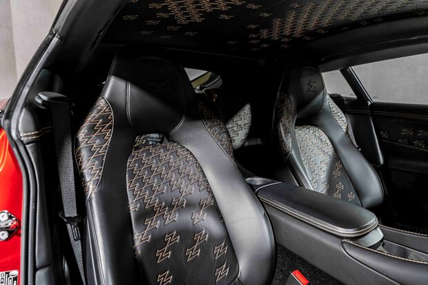 Aston Martin Vanquish V12 ZAGATO.1 OF 99. VILLA D'ESTE PACK COSTING OVER £16K. FULL ASH. 2