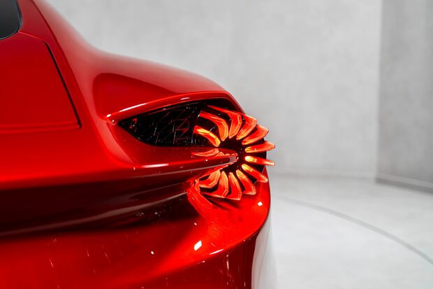 Aston Martin Vanquish V12 ZAGATO.1 OF 99. VILLA D'ESTE PACK COSTING OVER £16K. FULL ASH. 5