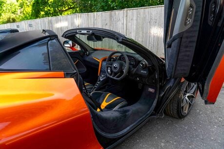 McLaren 720S WARRANTY. FULL MSH. ELITE PAINTWORK. CARBON EXTERIOR UPGRADE PACK 1. LIFT. 11