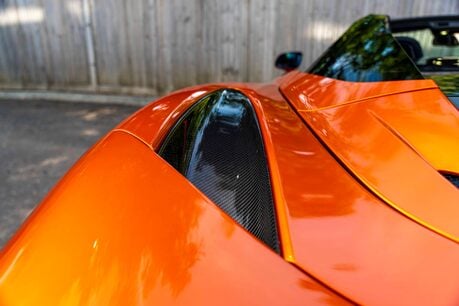 McLaren 720S WARRANTY. FULL MSH. ELITE PAINTWORK. CARBON EXTERIOR UPGRADE PACK 1. LIFT. 18