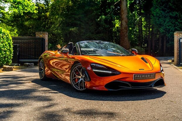 McLaren 720S WARRANTY. FULL MSH. ELITE PAINTWORK. CARBON EXTERIOR UPGRADE PACK 1. LIFT. 1