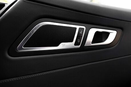Mercedes-Benz Amg GT PREMIUM. MERCEDES WARRANTY. FULL MSH. HEATED SEATS. BURMESTER. PANO ROOF. 14
