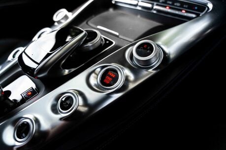 Mercedes-Benz Amg GT PREMIUM. MERCEDES WARRANTY. FULL MSH. HEATED SEATS. BURMESTER. PANO ROOF. 12