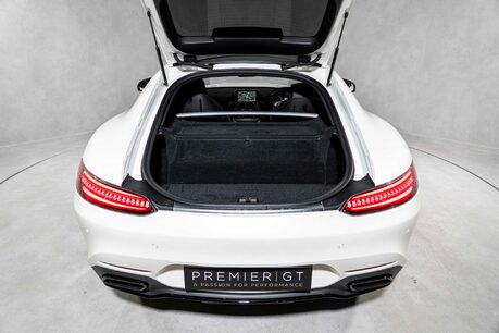 Mercedes-Benz Amg GT PREMIUM. MERCEDES WARRANTY. FULL MSH. DESIGNO PAINT. BURMESTER. PANO ROOF. 47