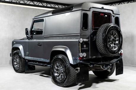 Land Rover Defender 90 TD HARD TOP XS. JUST SERVICED. SAWTOOTH ALLOYS. HARD TOP. 6