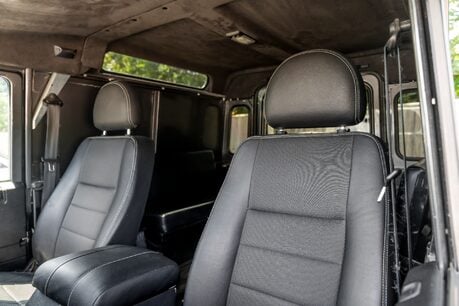 Land Rover Defender 90 TD HARD TOP XS. JUST SERVICED. SAWTOOTH ALLOYS. HARD TOP. 9