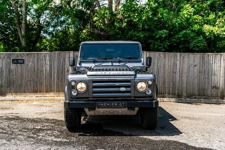 Land Rover Defender 90 TD HARD TOP XS. JUST SERVICED. SAWTOOTH ALLOYS. HARD TOP. 2