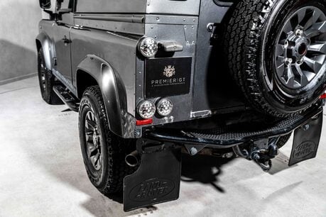 Land Rover Defender 90 TD HARD TOP XS. JUST SERVICED. SAWTOOTH ALLOYS. HARD TOP. 42