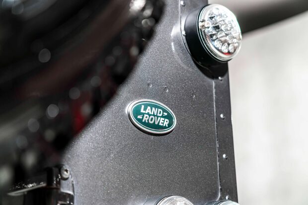 Land Rover Defender 90 TD HARD TOP XS. JUST SERVICED. SAWTOOTH ALLOYS. HARD TOP. 5