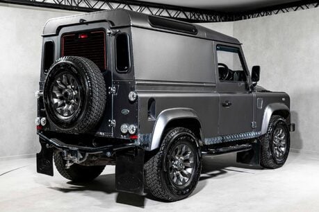 Land Rover Defender 90 TD HARD TOP XS. JUST SERVICED. SAWTOOTH ALLOYS. HARD TOP. 4