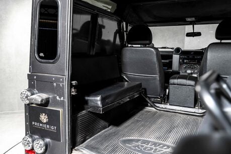 Land Rover Defender 90 TD HARD TOP XS. JUST SERVICED. SAWTOOTH ALLOYS. HARD TOP. 16