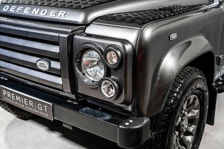 Land Rover Defender 90 TD HARD TOP XS. JUST SERVICED. SAWTOOTH ALLOYS. HARD TOP. 26