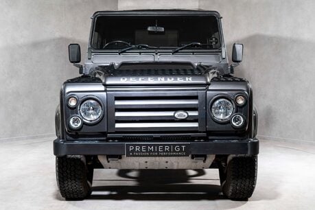 Land Rover Defender 90 TD HARD TOP XS. JUST SERVICED. SAWTOOTH ALLOYS. HARD TOP. 2